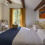 Vasca D'oro מלון דירות 3*