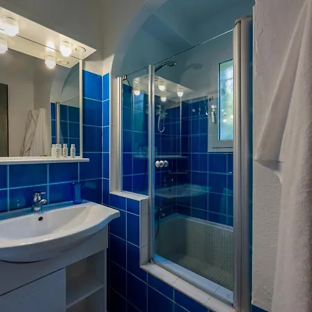Vasca D'oro 3*