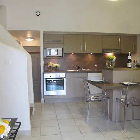 شقة فندقية Vasca D'oro 3*